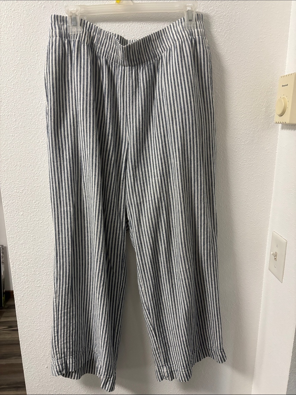 Old Navy Blue and White Striped Linen Wide Leg Pants